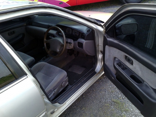 ซันนี่EX 1.6 ปี97 เกียร์AUTOไม่เคยแก๊ส สีดีเครื่องได้ภายในสวยภาษี58