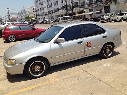 ซันนี่EX 1.6 ปี97 เกียร์AUTOไม่เคยแก๊ส สีดีเครื่องได้ภายในสวยภาษี58