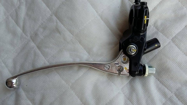 มือครัชแท้ใหม่สวยๆของ MSX 125