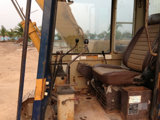 แม็คโครมือสอง,Komatsu PC60-5 เดิมๆ ตามรุ่น ช่วงล่างเต็ม สวยพร้อม แม็คโครมือสอง,Komatsu PC60-5 เดิมๆ ตามรุ่น ช่วงล่างเต็ม สวยพร้อม