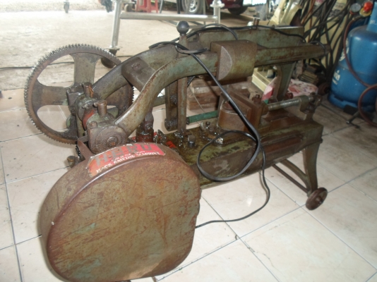 แท่นกลึง 3 ฟุต เกียร์บล็อก สภาพสวย ๆ ด่วน !! 38,000