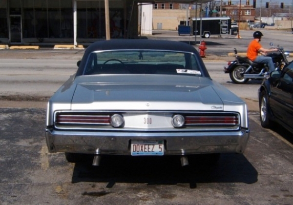 ขาย chrysler 300 1968 4 door