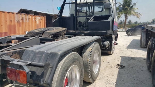 ขายหัวลาก240แรงรถห้างแท้ๆ2เพลา