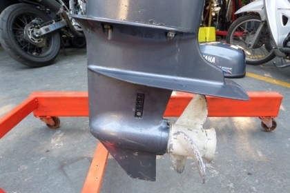 ขาย เครื่องเรือYAMAHA 9.9 แรง 4 จังหวะ สภาพสวยพร้อมใช้ เครื่องติดง่ายเดินดี ราคา 42,000