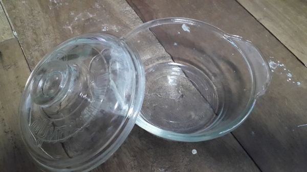 ถ้วยขนมสบู่หอมนกแก้ว มีฝาปิด งานเก่ามาก ใบละ 150