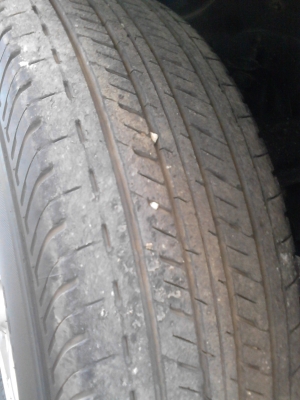 215/70R15 BRIDGESTONE DURAVIS R611 ชุด 4 เส้น โทร.081-427-3941