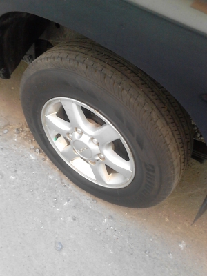 215/70R15 BRIDGESTONE DURAVIS R611 ชุด 4 เส้น โทร.081-427-3941