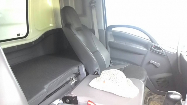 รถอีซูซุ 10 ล้อดั้ม FVZ 300 แรงม้า. ปี 55  ( รถวิ่ง 1xx,xxx กว่า กม. )    สนใจติดต่อ  081 - 6079515