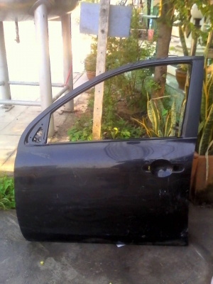 ประตูหน้าซ้าย นิสสัน มาร์ช ของแท้มือสอง