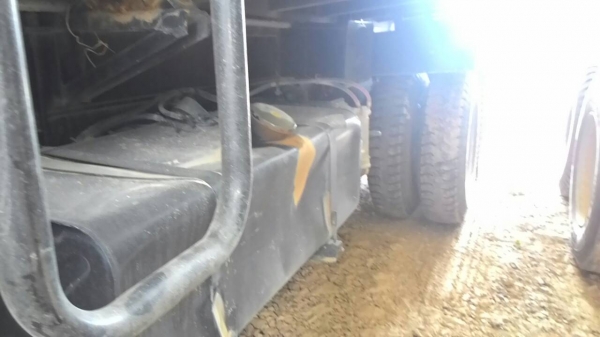 รถฮีโน่ 10 ล้อดั้ม FM8J  251 แรงม้า. ปี 54  ( รถวิ่ง น้อย. )   สนใจติดต่อ   081 - 6079515