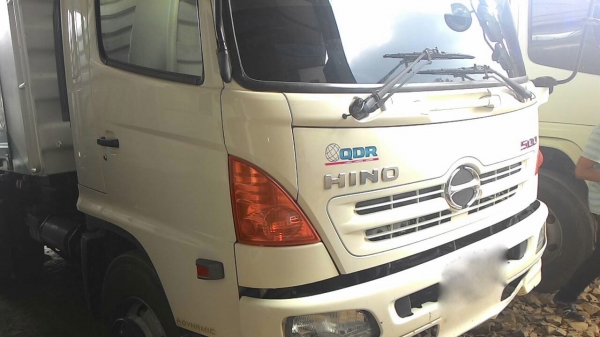 รถฮีโน่ 10 ล้อดั้ม FM8J  251 แรงม้า. ปี 54  ( รถวิ่ง น้อย. )   สนใจติดต่อ   081 - 6079515