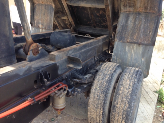 รถฮีโน่ 6 ล้อดั้ม 175 แรงม้า. ปี 54  ( รถวิ่ง 7x,xxx กม. )    สนใจติดต่อ   081 - 6079515     (  จัดไฟแนนซ์. ได้ !!  )