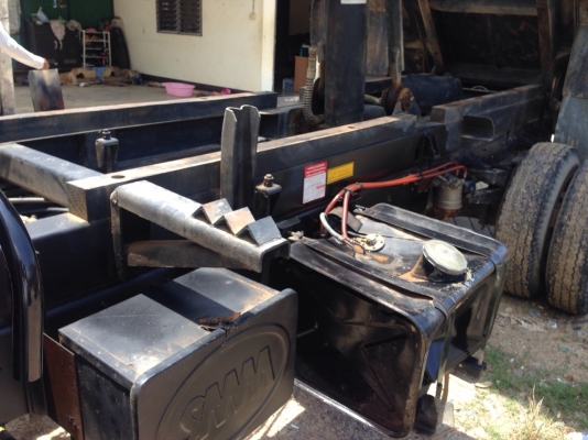 รถฮีโน่ 6 ล้อดั้ม 175 แรงม้า. ปี 54  ( รถวิ่ง 7x,xxx กม. )    สนใจติดต่อ   081 - 6079515     (  จัดไฟแนนซ์. ได้ !!  )