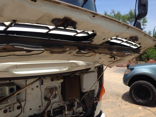 รถฮีโน่ 6 ล้อดั้ม 175 แรงม้า. ปี 54  ( รถวิ่ง 7x,xxx กม. )    สนใจติดต่อ   081 - 6079515     (  จัดไฟแนนซ์. ได้ !!  )