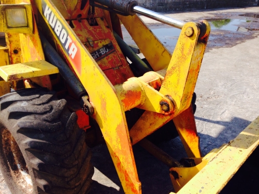 ขายรถตัก KUBOTA รุ่น R 350 รถเก่านอก มีใบนำเข้าเครื่อง-เกียร์ดีมาก ระบบปั๊มดี พร้อมใช้  290,000 ติดต่อ 081-970-1769