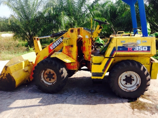 ขายรถตัก KUBOTA รุ่น R 350 รถเก่านอก มีใบนำเข้าเครื่อง-เกียร์ดีมาก ระบบปั๊มดี พร้อมใช้  290,000 ติดต่อ 081-970-1769