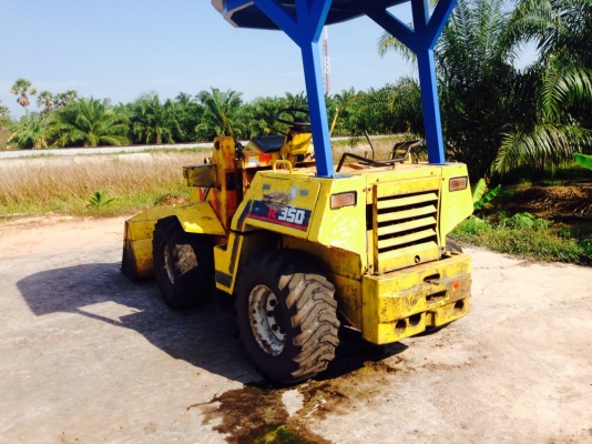 ขายรถตัก KUBOTA รุ่น R 350 รถเก่านอก มีใบนำเข้าเครื่อง-เกียร์ดีมาก ระบบปั๊มดี พร้อมใช้  290,000 ติดต่อ 081-970-1769
