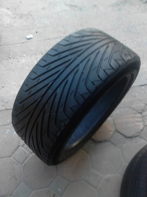 245/45R17 TRANGLE Tr968 ปี  2013 มี 1 เส้น โทร.081-427-3941