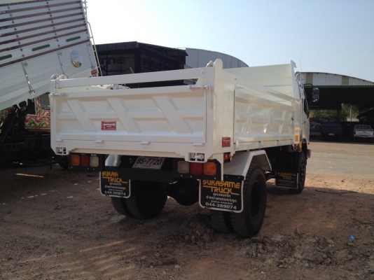 ขาย FUSO เครื่อง 185 แรงม้าระบบน้ำมัน กระบะดั้มพ์ดินยาง900 ขอบ 20 นิ้ว กระบะยาว 3.80 เมตร ฝาข้างสูง 80 ซม สวยๆพร้อมใช้พร้อมทะเบียน