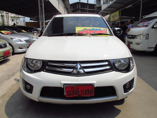 ไตตัน ปี2014 เครื่อง 2.5 ราคา449,000 รถสวย สีขาวแท้ออกห้าง สนใจโทรเลย 088-000-2189