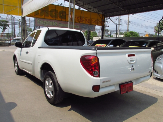 ไตตัน ปี2014 เครื่อง 2.5 ราคา449,000 รถสวย สีขาวแท้ออกห้าง สนใจโทรเลย 088-000-2189