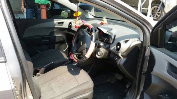 Chevrolet Sonic 4ประตู  LT  ปี13  ออโต้