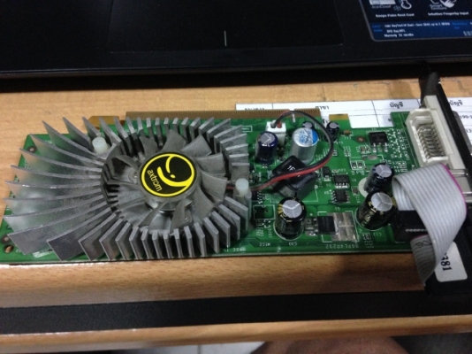 ขาย pc core2 duo e8200 +จอ 19