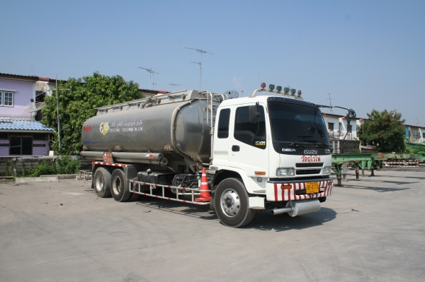 ขาย รถ10ล้อบรรทุกน้ำมัน FVM 230 20,000 ลิตร ขาย รถ10ล้อบรรทุกน้ำมัน FVM 230 20,000 ลิตร