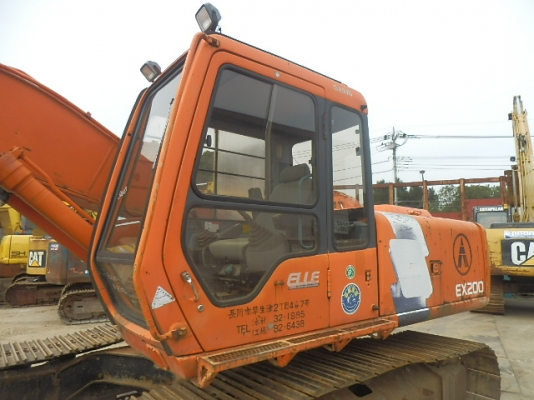 ขายด่วน รถขุด HITACHI EX 200-3 สภาพสวยใช้งานน้อย นำเข้าเองจากญี่ปุ่นโดยตรง