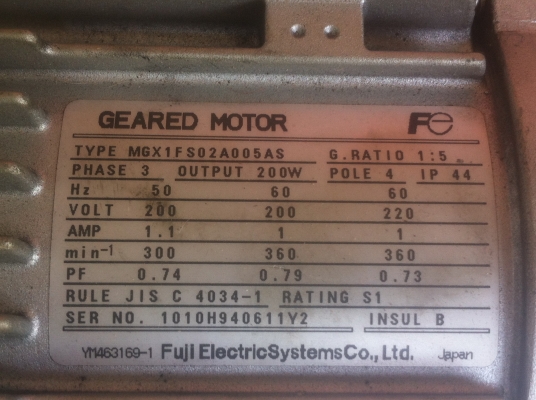 มอเตอร์เกียร์ทด FUJI ขนาด 200 W. ทดแล้วหมุนที่  280 รอบต่อนาที โครงสร้างอลูมิเนียมอัลลอยด์