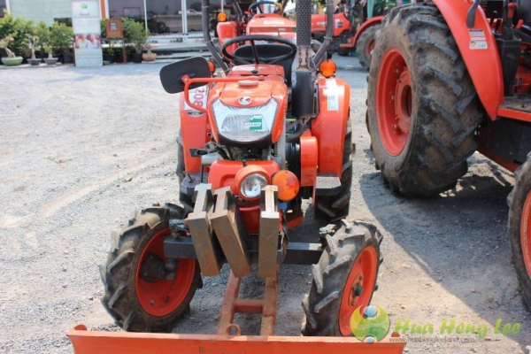 ขายรถไถนั่งขับ เครื่องสูบเดียว KUBOTA KRT140 Plus พร้อมใบดันหน้าและผานไถ