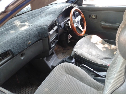 ขายนิสสัน  nv เครื่องฟิตไม่เคยดมแก๊ส 38000 ทะเบียนพร้อมโอน