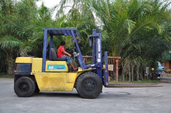 ขายรถ KOMATSU FG35C งาสไลด์หนีบ 3.5ตันครึ่ง สวยเดิมจากญี่ปุ่น ยังไม่เคยใช้ในไทย 290,000เท่านั้น!!