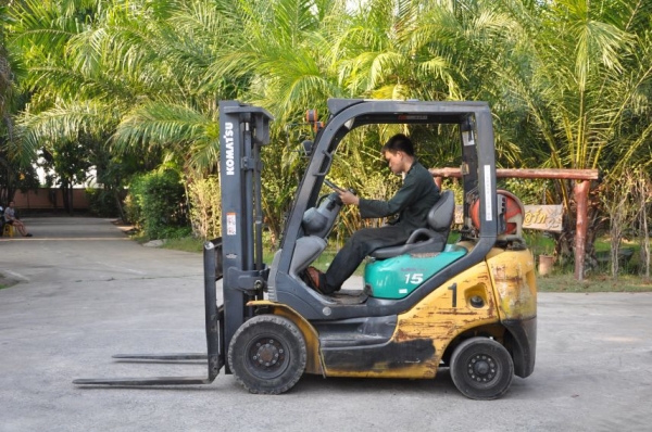 ขายFORKLIFT KOMATSU FG15-18 (1.5ตัน)สวยเดิมจากญี่ปุ่น ยังไม่เคยใช้ในไทย 139,000เท่านั้น!!