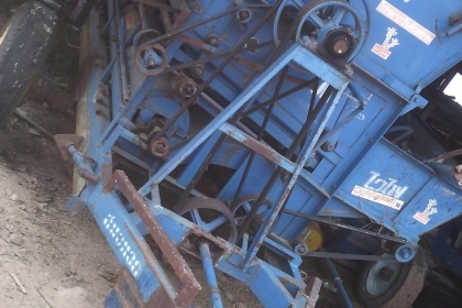 ขายเครื่องสีข้าวแปดฟุตเกษตรพัฒนาจัมโบ้เฟรมหน้า5"ท่อ10"สภาพเดิมไม่ผุพร้อมใช้งานขายถูกๆ59000บาท