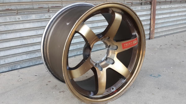 เศษแม็ก มีวงเดียว TE37sl ขอบ 17 กว้าง 9 มีวงเดียว เศษแม็ก มีวงเดียว TE37sl ขอบ 17 กว้าง 9 มีวงเดียว