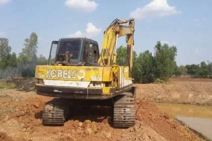 **670,000 บ.ต่อรอง// แบคโฮ MARK-3 SK120 ** ขาย แบคโฮ MARK-3 SK120 ยอดนิยม KOBELCO MARK-3 SK120 S.No.LP-02883 ไฟฟ้าเต็ม แอร์ครบ เครื่องเดิม ปั้มเดิม เครื่องISUZU 4BD1-4สูบ เครื่องดี แรงดี แห้ง ไม่เยิ้ม ปั้มดี แรงดี ทำงานดี เร็วดีครับ บูมอาร์มดี มีปะ มีเชื่