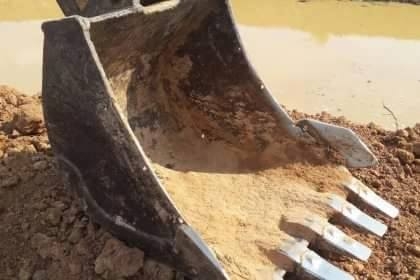 **670,000 บ.ต่อรอง// แบคโฮ MARK-3 SK120 ** ขาย แบคโฮ MARK-3 SK120 ยอดนิยม KOBELCO MARK-3 SK120 S.No.LP-02883 ไฟฟ้าเต็ม แอร์ครบ เครื่องเดิม ปั้มเดิม เครื่องISUZU 4BD1-4สูบ เครื่องดี แรงดี แห้ง ไม่เยิ้ม ปั้มดี แรงดี ทำงานดี เร็วดีครับ บูมอาร์มดี มีปะ มีเชื่