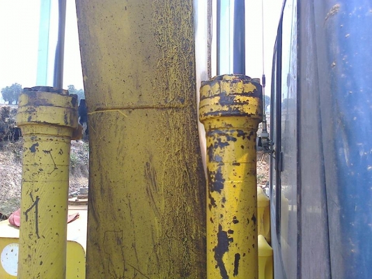 **670,000 บ.ต่อรอง// แบคโฮ MARK-3 SK120 ** ขาย แบคโฮ MARK-3 SK120 ยอดนิยม KOBELCO MARK-3 SK120 S.No.LP-02883 ไฟฟ้าเต็ม แอร์ครบ เครื่องเดิม ปั้มเดิม เครื่องISUZU 4BD1-4สูบ เครื่องดี แรงดี แห้ง ไม่เยิ้ม ปั้มดี แรงดี ทำงานดี เร็วดีครับ บูมอาร์มดี มีปะ มีเชื่