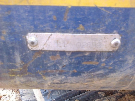 **670,000 บ.ต่อรอง// แบคโฮ MARK-3 SK120 ** ขาย แบคโฮ MARK-3 SK120 ยอดนิยม KOBELCO MARK-3 SK120 S.No.LP-02883 ไฟฟ้าเต็ม แอร์ครบ เครื่องเดิม ปั้มเดิม เครื่องISUZU 4BD1-4สูบ เครื่องดี แรงดี แห้ง ไม่เยิ้ม ปั้มดี แรงดี ทำงานดี เร็วดีครับ บูมอาร์มดี มีปะ มีเชื่