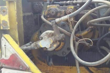 **670,000 บ.ต่อรอง// แบคโฮ MARK-3 SK120 ** ขาย แบคโฮ MARK-3 SK120 ยอดนิยม KOBELCO MARK-3 SK120 S.No.LP-02883 ไฟฟ้าเต็ม แอร์ครบ เครื่องเดิม ปั้มเดิม เครื่องISUZU 4BD1-4สูบ เครื่องดี แรงดี แห้ง ไม่เยิ้ม ปั้มดี แรงดี ทำงานดี เร็วดีครับ บูมอาร์มดี มีปะ มีเชื่