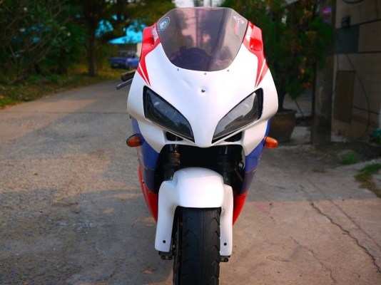 ขาย Cbr400 พร้อมทะเบียนแท้ แฟริ่ง Rc212 ท่อสูตรลั่นๆ เครื่องสดๆ ราคา 79000