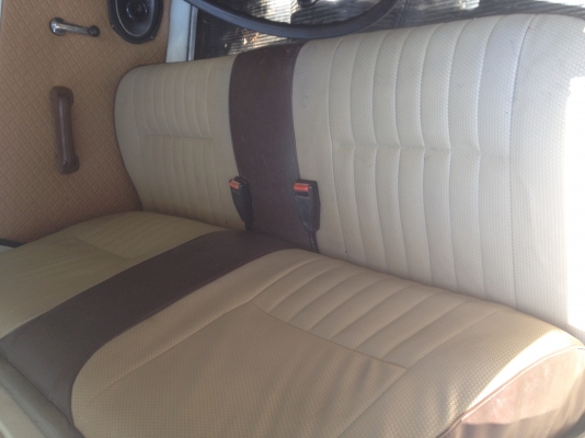 สำหรับขาย Datsun 620 ด้วยการอ่านหนังสือ