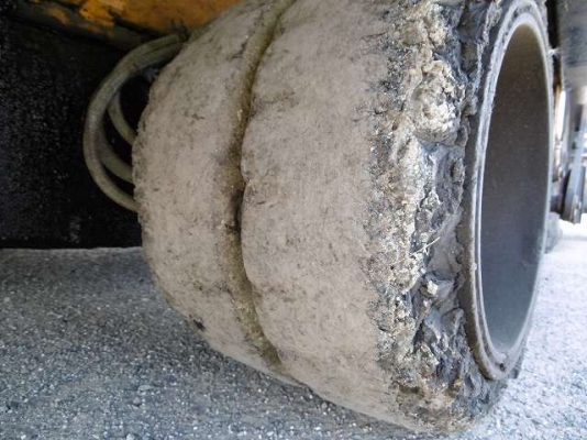 รถปูยาง Sumitomo HB2045W  ปี2002  5641ชม. กว้าง 4.5M สภาพดี ใครหาอยู่ติดต่อมาได้เลยครับ