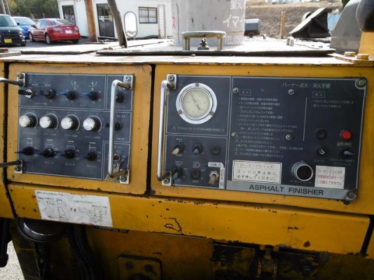 รถปูยาง Sumitomo HB2045W  ปี2002  5641ชม. กว้าง 4.5M สภาพดี ใครหาอยู่ติดต่อมาได้เลยครับ