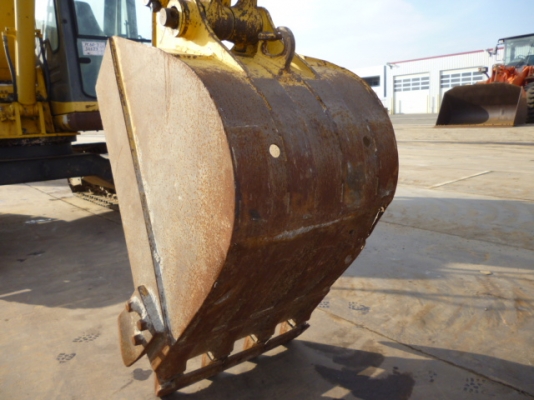 ถึงไทยแล้ว รถขุด PC60-7 ปี1997  6022ชม. เข้ามาดูที่บริษัทได้เลยครับ