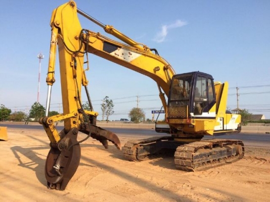 ขายรถแบคโฮ KOBELCO SK200 (MARK 3) หัวแม่เหล็ก พร้อมตู้ไฟ รถนอกนำเข้าเองจากญี่ปุ่น สภาพสวยพร้อมใช้งาน มีVDOครับ