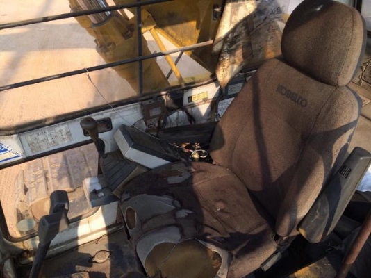 ขายรถแบคโฮ KOBELCO SK200 (MARK 3) หัวแม่เหล็ก พร้อมตู้ไฟ รถนอกนำเข้าเองจากญี่ปุ่น สภาพสวยพร้อมใช้งาน มีVDOครับ