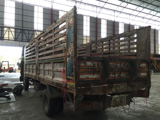 ขายกระบะรถบรรทุก6ล้อเก่าใช้แล้วตามสภาพ กว้าง2.30เมตร ยาว6.10เมตร สูง1.70เมตร สนใจติดต่อ บริษัทชัยเสรียานยนต์จำกัดได้ที่เบอร์038-589290หรือ0860801238