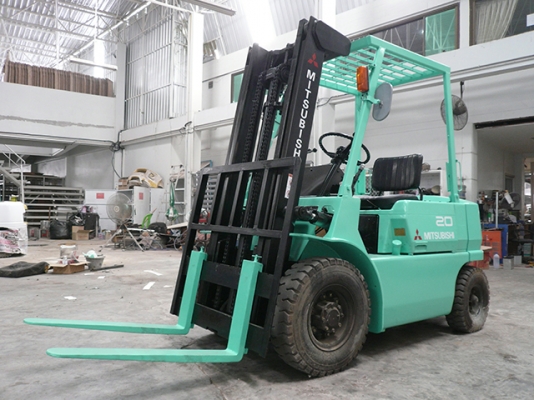 ขายรถโฟล์คลิฟท์มือสอง MITSUBISHI รุ่น FG20 ยก 2 ตัน ราคา 125,000 บาท นำเข้าจากประเทศญี่ปุ่น 100\% ไม่เคยใช้งานในประเทศไทย